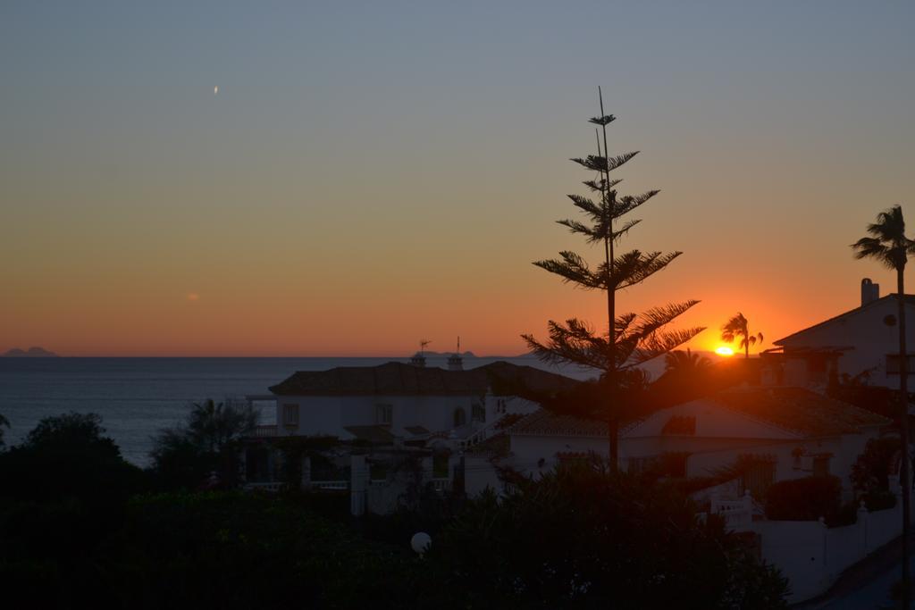 Casa Luz Del Faro Bed & Breakfast Mijas Costa Dış mekan fotoğraf